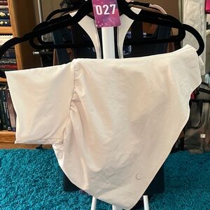 ZYIA Active Women’s High Waisted White Lined Culotte Pocket Shorts